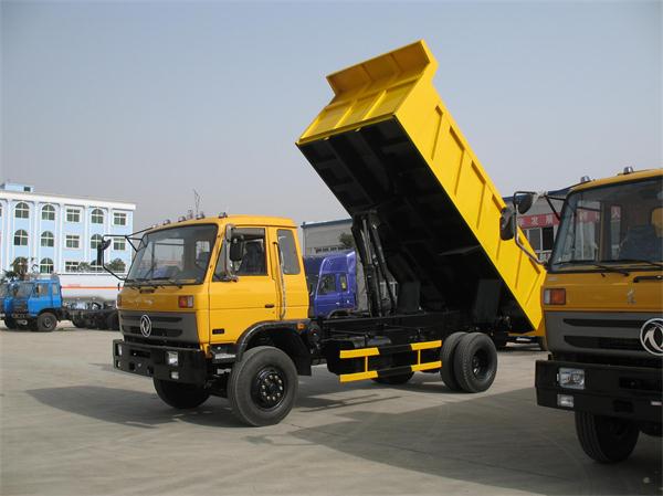 Dongfeng 153 dump truck