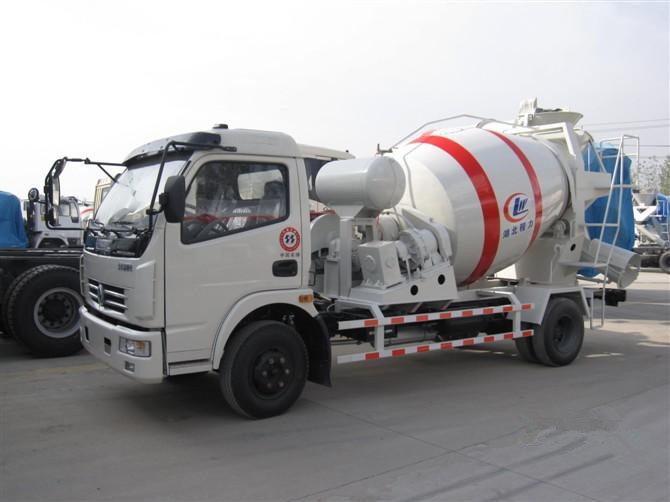 Dongfeng DLK concrete mixer truck