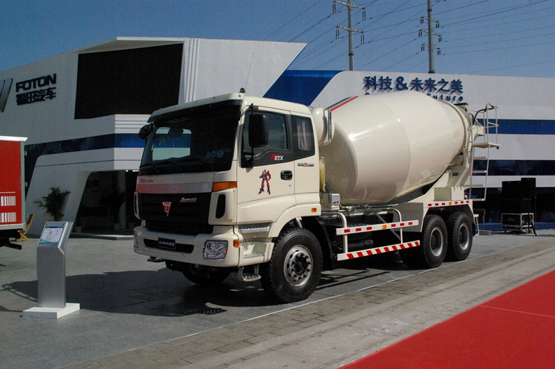 FOTON AUMAN 6x4 concrete mixer truck
