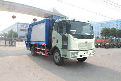 FAW compression garbage truck