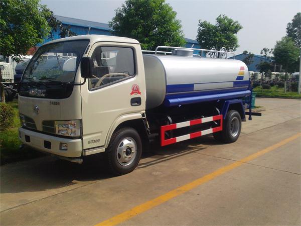 Dongfeng FRK water tank truck