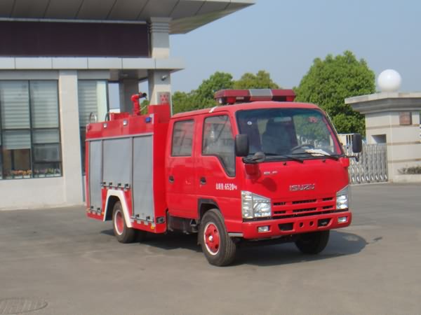 ISUZU 4x2 mini fire truck