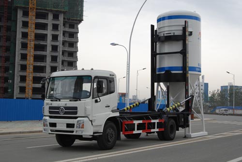Dongfeng Tianjin dry-mixed demountable tanker truck